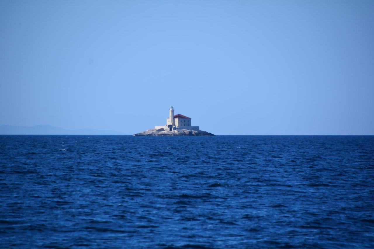 Lastin Dvor Rogoznica  Exteriör bild